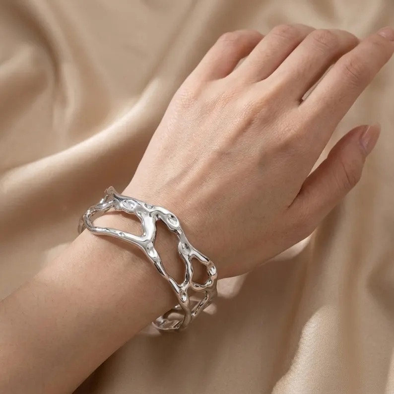 Aura Link Bracelet