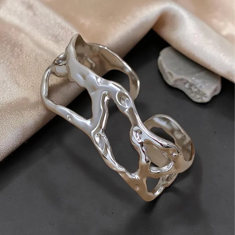 Aura Link Bracelet