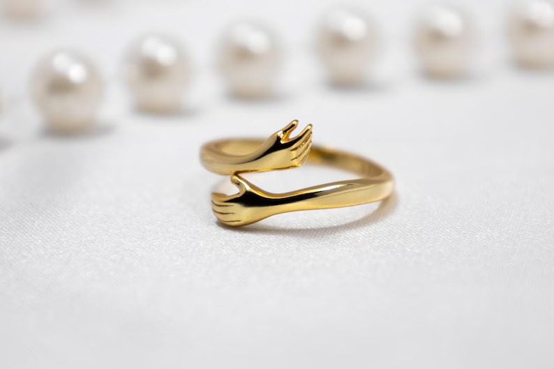 Elara Twist Ring