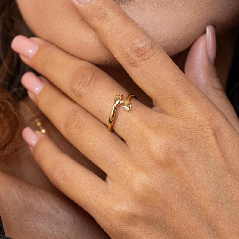 Elara Twist Ring