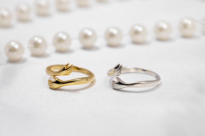 Elara Twist Ring
