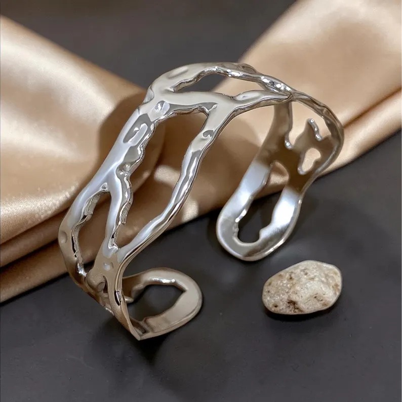 Aura Link Bracelet